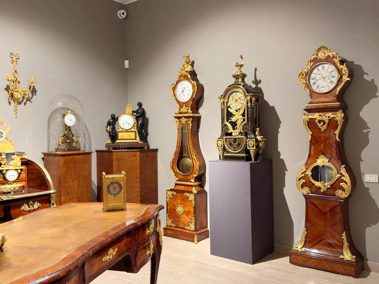 top-time-srl-chi-siamo-02 orologi antichi, pendole antiche, orologi d’epoca, restauro orologi antichi, orologi da collezione, masterpieces orologeria, antiquariato, mobili antichi, quadri antichi, top time srl