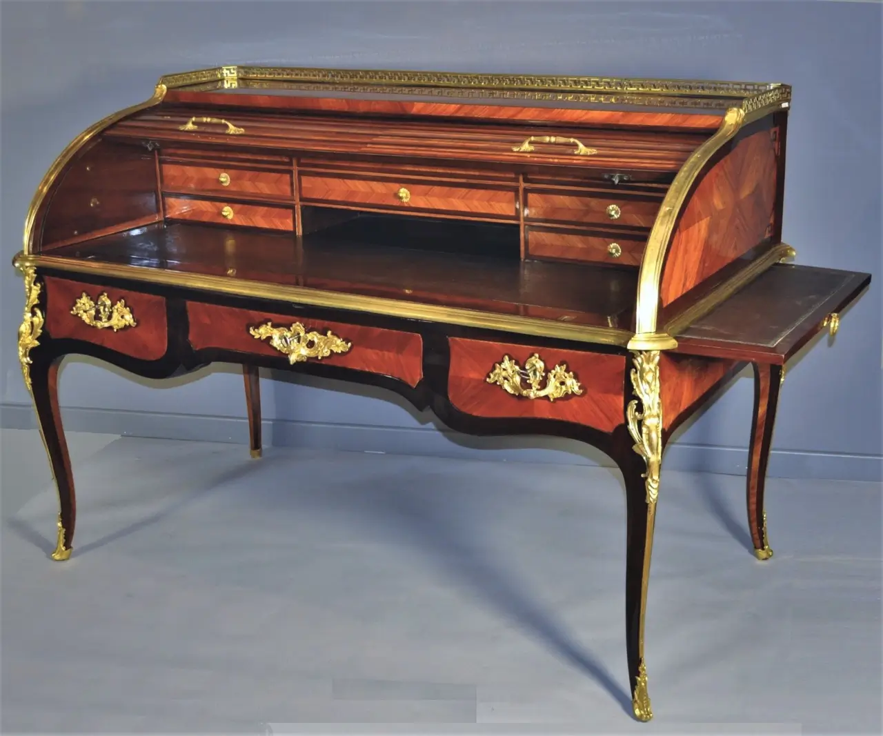 Bureau à cylindre francese di fine epoca luigi xv